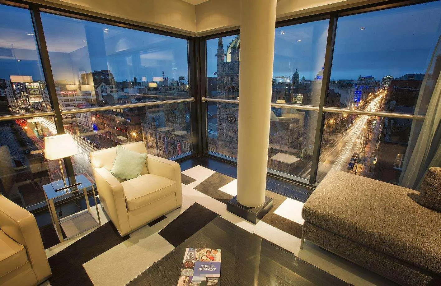 The Fitzwilliam Hotel Belfast 5*,