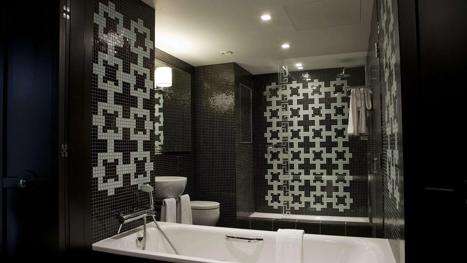The Fitzwilliam Hotel Belfast 5*,  Großbritannien