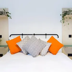 The Plywood Flat, Modern Style In A Traditional Tenement , Édimbourg Royaume-Uni