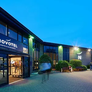 hilton-london-stansted-airport.cambridgehotelsuk.com/